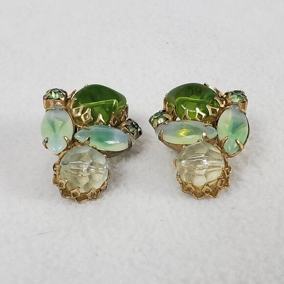 Vintage MCM Green Rhinestone Gold Tone Brooch and Earrings Set - Picture 11 of 16